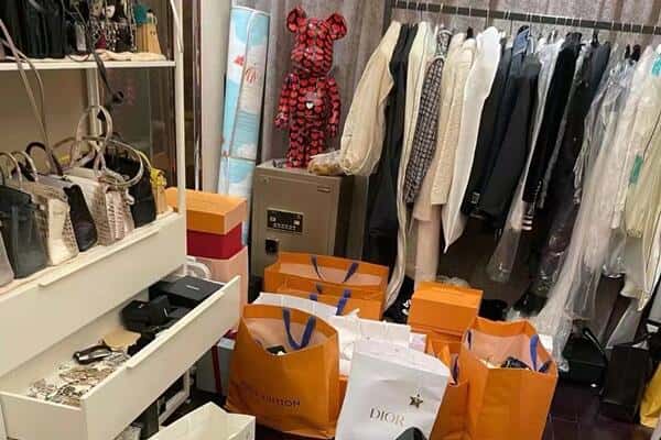 碌曲县回收一线品牌衣服